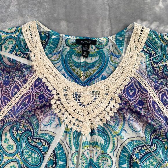 Style & Co Top 2X Multicolor Paisley Crochet Trim Sublimation Butterfly Sleeve - Picture 2 of 12